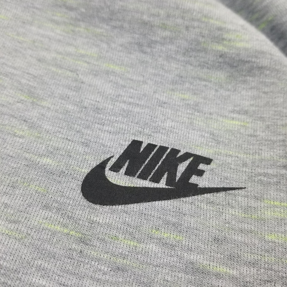 Nike Tech Fleece Workout Athletic Pullover Hoodie - Picture 5 of 9